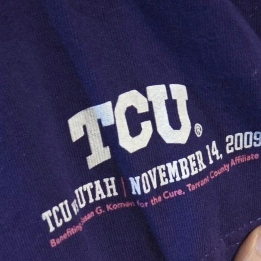 Vintage 2009‎ TCU T-Shirt Mens Large Purple Frogs For The Cure NCAA Football